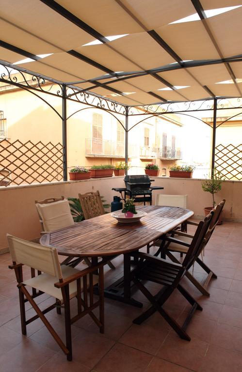 B&B La Terrazza Sul Porto Trapani Dış mekan fotoğraf