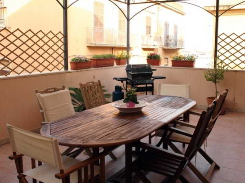 B&B La Terrazza Sul Porto Trapani Dış mekan fotoğraf
